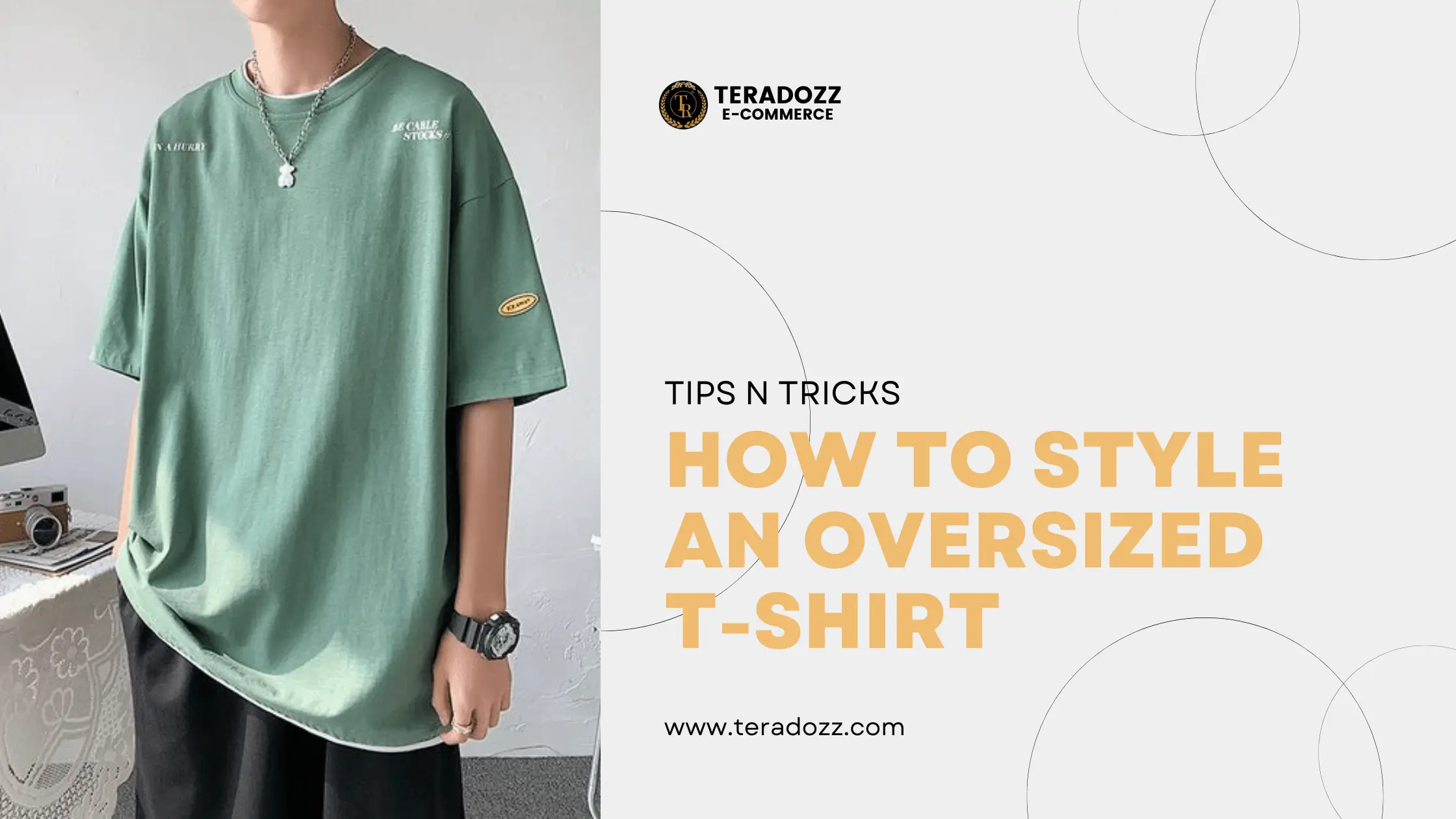 How-to-Style-an-Oversized-T-Shirt.webp